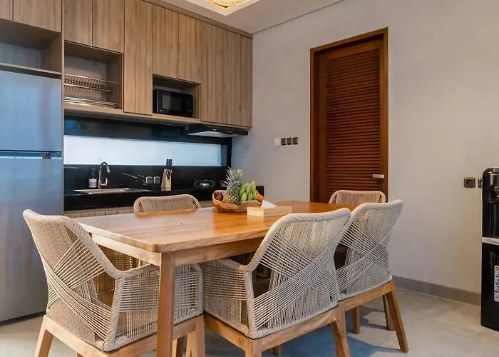 Villa Solaris By Tasvan Canggu